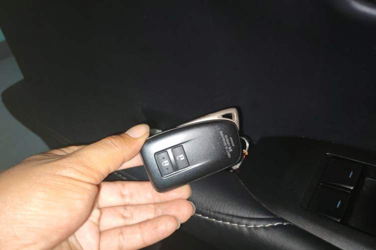 Used Lexus NX 2015 200 Front-Wheel Drive X-Trail SE Edition Vehicle Key