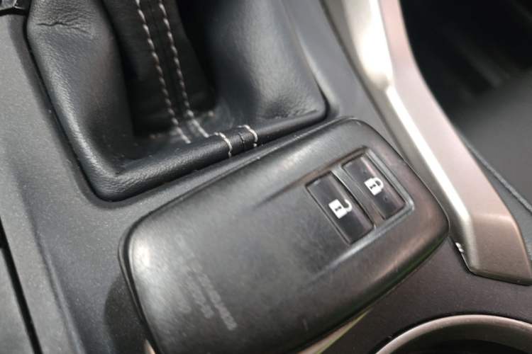 Used Lexus NX 2015 200T All-Wheel-Drive Fēngshàng Edition Vehicle Key