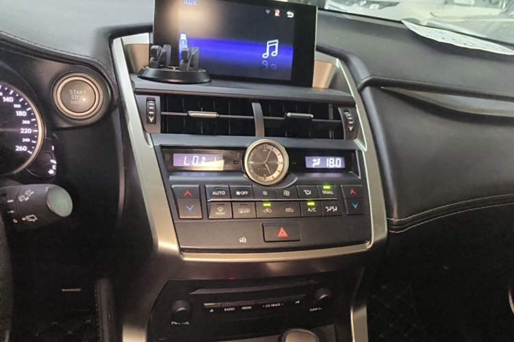 Used Lexus NX 2015 200T All-Wheel-Drive Fēngshàng Edition Audio And AC Panel