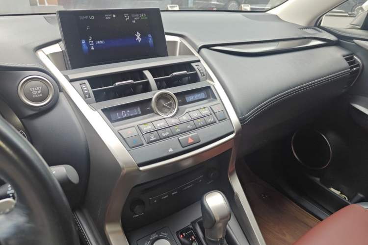 Used Lexus NX 2015 200T All-Wheel-Drive Fēngshàng Edition Audio And AC Panel