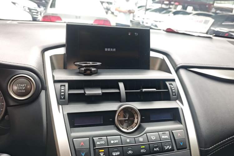 Used Lexus NX 2015 200 Front-Wheel Drive X-Trail SE Edition Audio And AC Panel