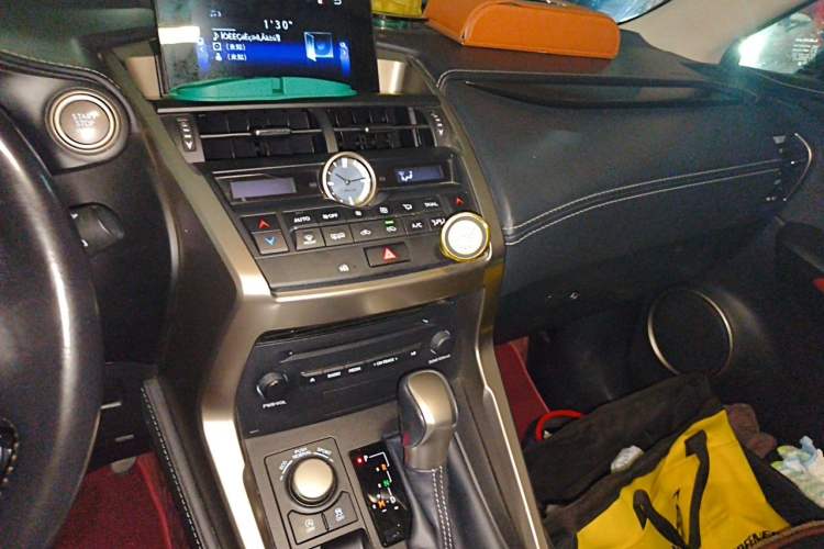 Used Lexus NX 2015 200T All-Wheel-Drive Fēngshàng Edition Audio And AC Panel