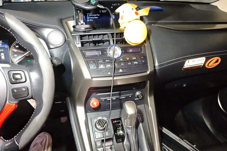 Used Lexus NX 2015 200 Front-Wheel Drive X-Trail SE Edition Audio And AC Panel