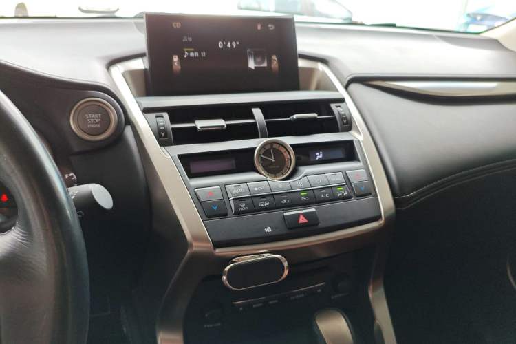 Used Lexus NX 2015 200 Front-Wheel Drive X-Trail SE Edition Audio And AC Panel