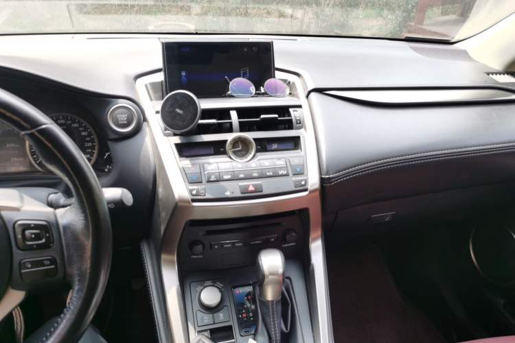 Used Lexus NX 2015 200 All-Wheel Drive Fēngshàng Edition Audio And AC Panel