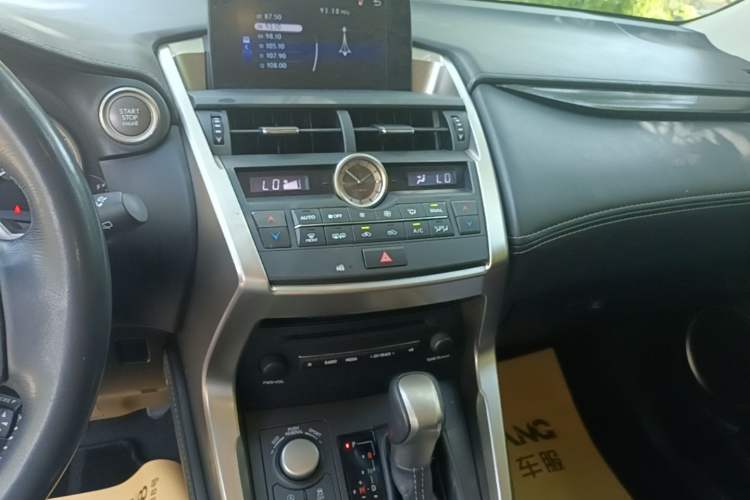 Used Lexus NX 2015 200T All-Wheel-Drive Fēngshàng Edition Audio And AC Panel