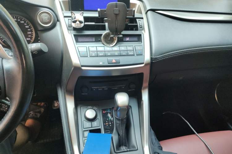 Used Lexus NX 2015 200T All-Wheel-Drive Fēngshàng Edition Audio And AC Panel
