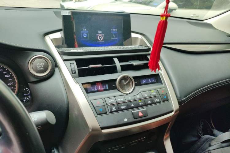 Used Lexus NX 2015 200 Front-Wheel Drive X-Trail SE Edition Audio And AC Panel