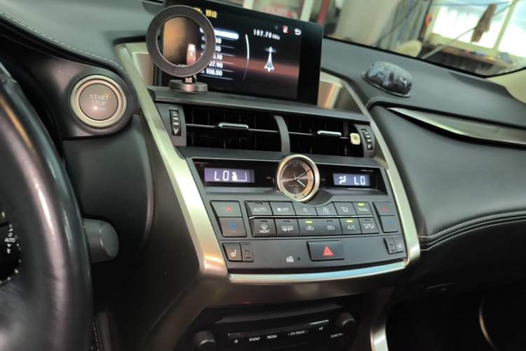 Used Lexus NX 2015 200 All-Wheel Drive Fēngshàng Edition Audio And AC Panel