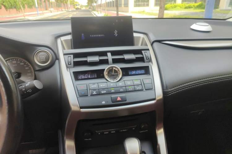 Used Lexus NX 2015 200 Front-Wheel Drive X-Trail SE Edition Audio And AC Panel