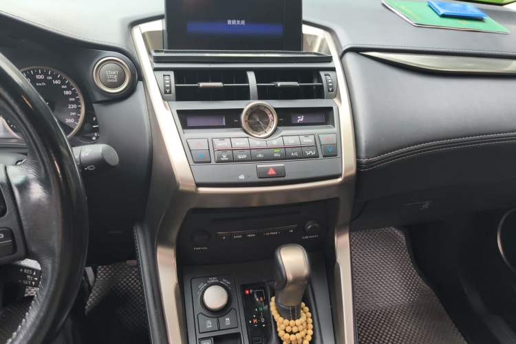 Used Lexus NX 2015 200 Front-Wheel Drive X-Trail SE Edition Audio And AC Panel