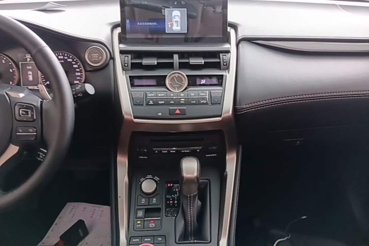 Used Lexus NX 2015 200T All-Wheel-Drive Fēngshàng Edition Audio And AC Panel
