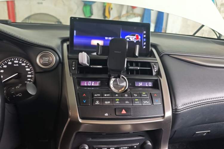 Used Lexus NX 2015 200T All-Wheel-Drive Fēngshàng Edition Audio And AC Panel