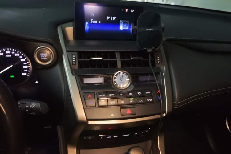 Used Lexus NX 2015 200T All-Wheel-Drive Fēngshàng Edition Audio And AC Panel