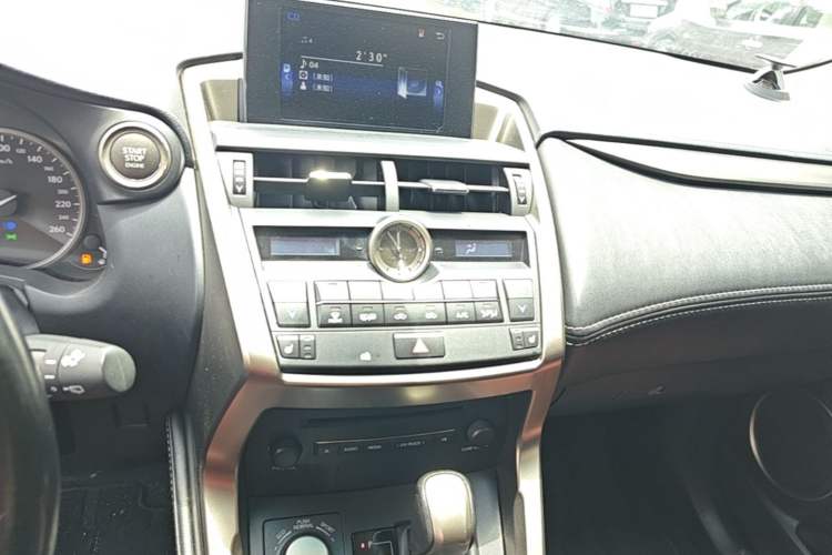 Used Lexus NX 2015 200 All-Wheel Drive Fēngshàng Edition Audio And AC Panel