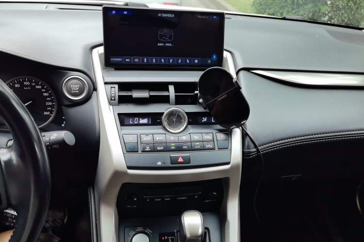 Used Lexus NX 2015 200 Front-Wheel Drive X-Trail SE Edition Audio And AC Panel