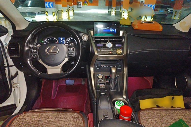 Used Lexus NX 2015 200T All-Wheel-Drive Fēngshàng Edition Center Console