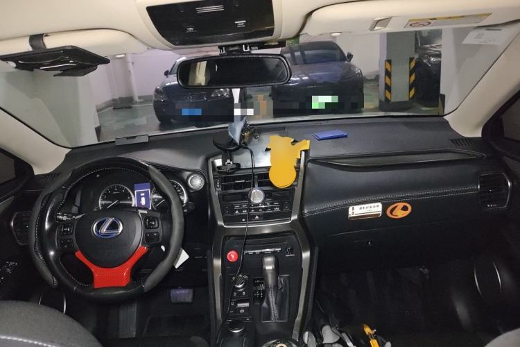 Used Lexus NX 2015 200 Front-Wheel Drive X-Trail SE Edition Center Console