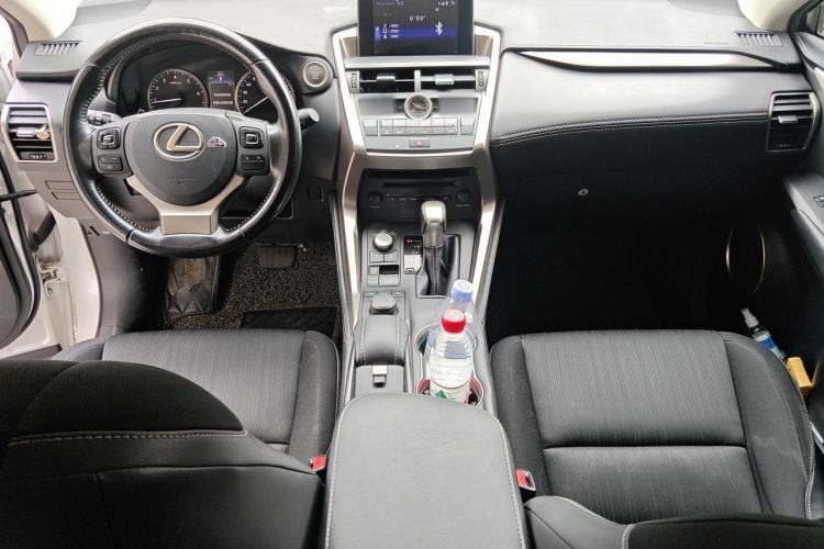 Used Lexus NX 2015 200 Front-Wheel Drive X-Trail SE Edition Center Console