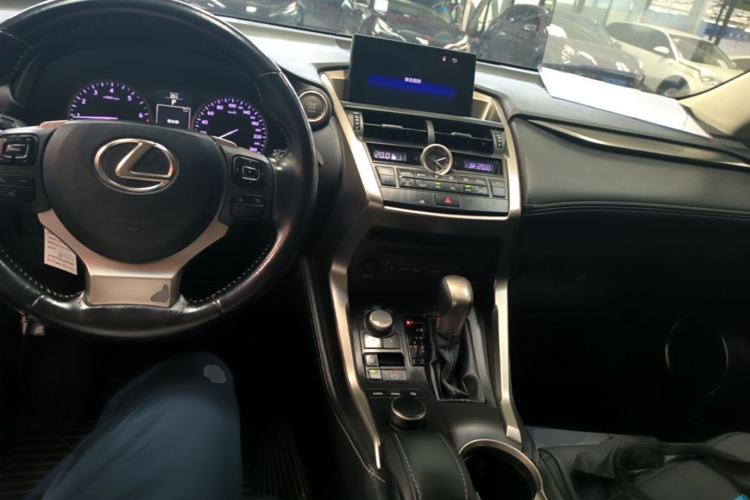 Used Lexus NX 2015 200 Front-Wheel Drive X-Trail SE Edition Center Console
