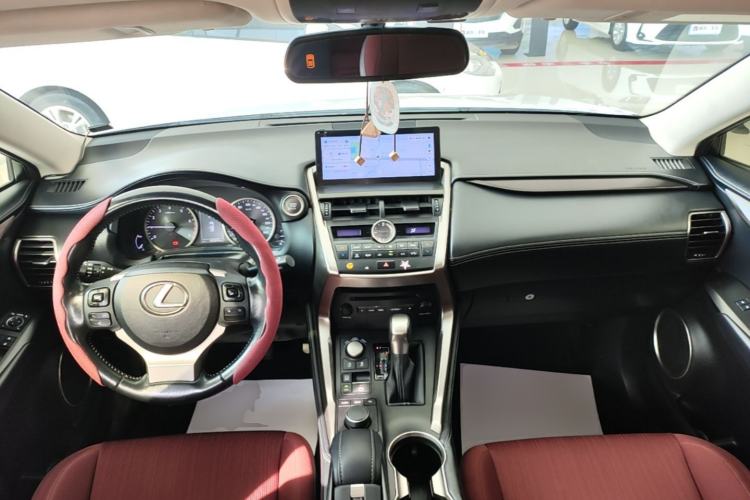 Used Lexus NX 2015 200 Front-Wheel Drive X-Trail SE Edition Center Console