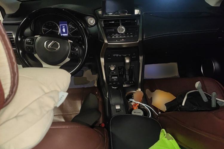 Used Lexus NX 2015 200 Front-Wheel Drive X-Trail SE Edition Center Console