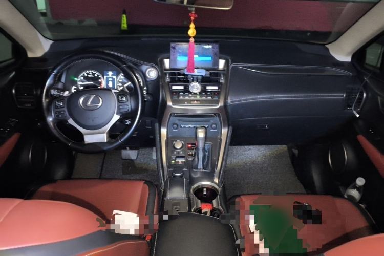 Used Lexus NX 2015 200T All-Wheel-Drive Fēngshàng Edition Center Console