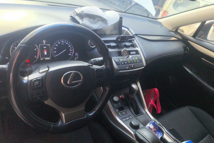 Used Lexus NX 2015 200 Front-Wheel Drive X-Trail SE Edition Center Console