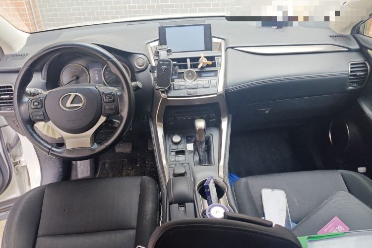 Used Lexus NX 2015 200 Front-Wheel Drive X-Trail SE Edition Center Console