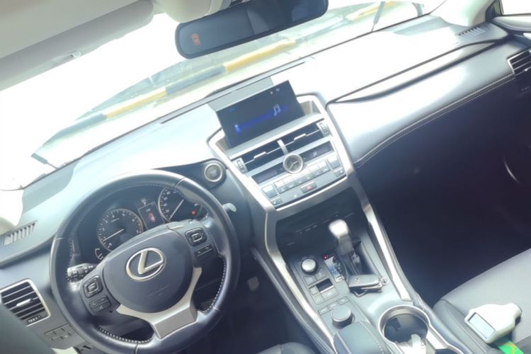 Used Lexus NX 2015 200 All-Wheel Drive Fēngshàng Edition Center Console