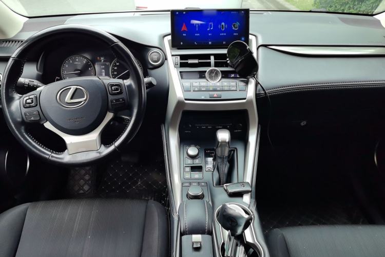 Used Lexus NX 2015 200 Front-Wheel Drive X-Trail SE Edition Center Console