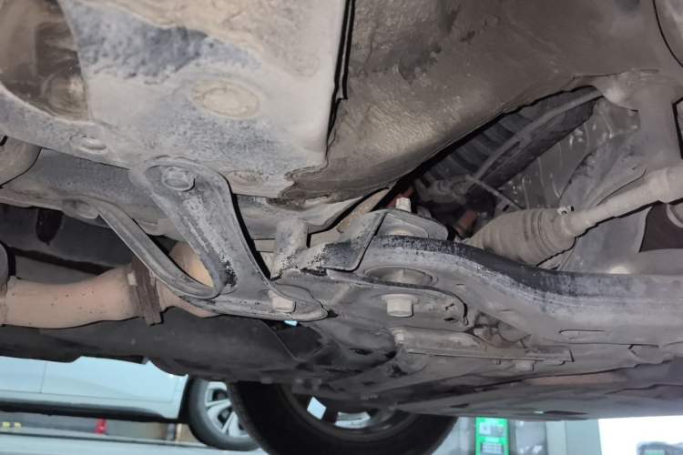 Used Lexus NX 2015 300h All-Wheel-Drive Fēngzhì Edition Chassis Front Right