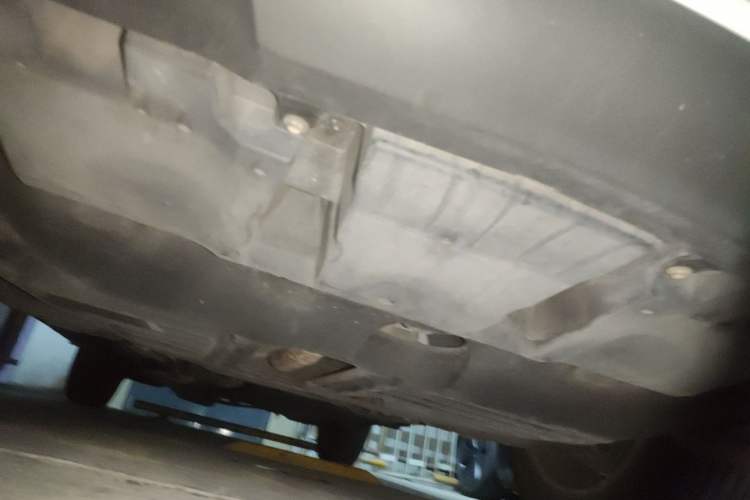 Used Lexus NX 2015 300h All-Wheel-Drive Fēngzhì Edition Chassis Front
