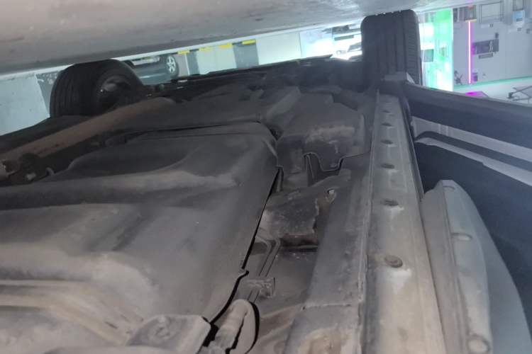 Used Lexus NX 2015 300h All-Wheel-Drive Fēngzhì Edition Chassis Rear Left