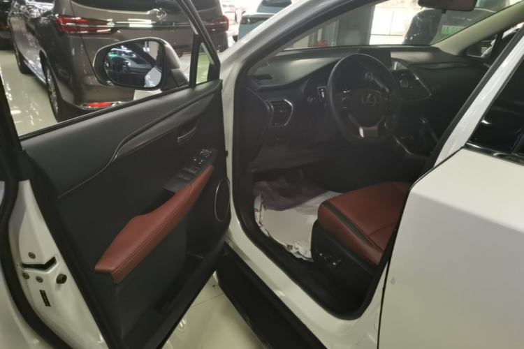 Used Lexus NX 2015 200T All-Wheel-Drive Fēngshàng Edition Driver Seat