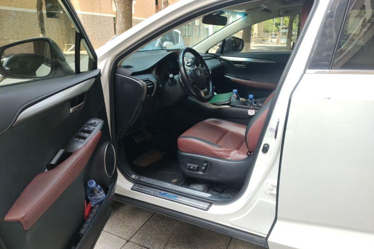 Used Lexus NX 2015 200T All-Wheel-Drive Fēngshàng Edition Driver Seat