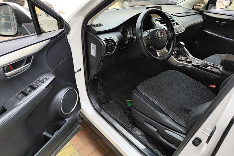 Used Lexus NX 2015 200 Front-Wheel Drive X-Trail SE Edition Driver Seat