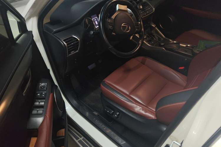 Used Lexus NX 2015 200T All-Wheel-Drive Fēngshàng Edition Driver Seat
