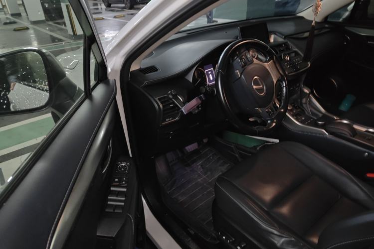 Used Lexus NX 2015 200T All-Wheel-Drive Fēngshàng Edition Driver Seat