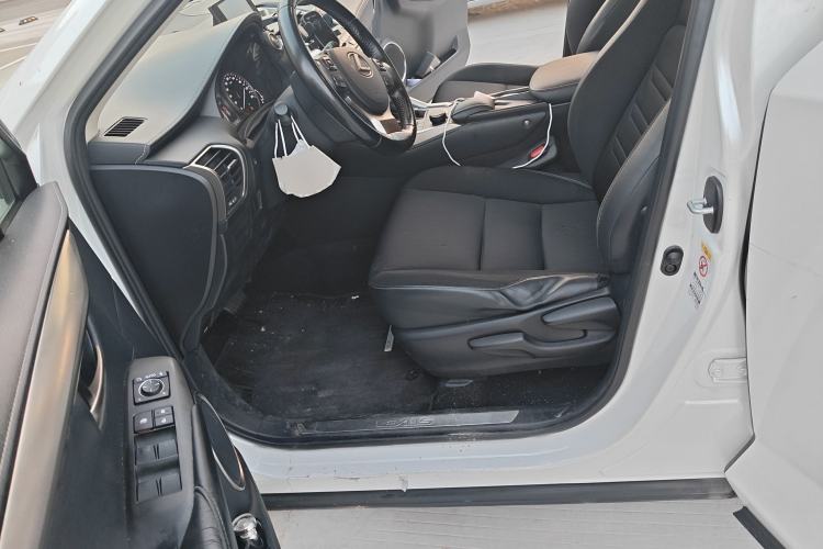 Used Lexus NX 2015 200 Front-Wheel Drive X-Trail SE Edition Driver Seat