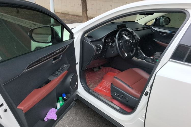 Used Lexus NX 2015 300h All-Wheel-Drive Fēngzhì Edition Driver Seat