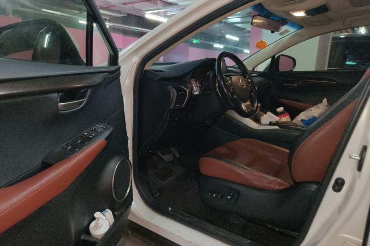 Used Lexus NX 2015 200T All-Wheel-Drive Fēngshàng Edition Driver Seat
