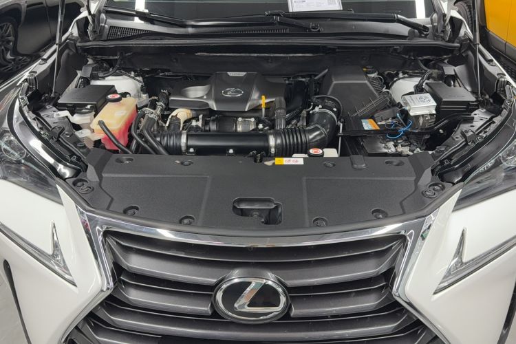Used Lexus NX 2015 200T All-Wheel-Drive Fēngshàng Edition Engine Bay