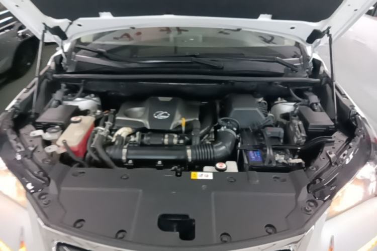 Used Lexus NX 2015 200T All-Wheel-Drive Fēngshàng Edition Engine Bay