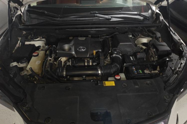Used Lexus NX 2015 200T All-Wheel-Drive Fēngshàng Edition Engine Bay