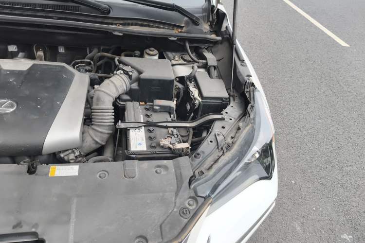Used Lexus NX 2015 200 Front-Wheel Drive X-Trail SE Edition Engine Bay Left