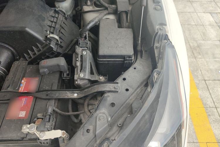 Used Lexus NX 2015 200T All-Wheel-Drive Fēngshàng Edition Engine Bay Left