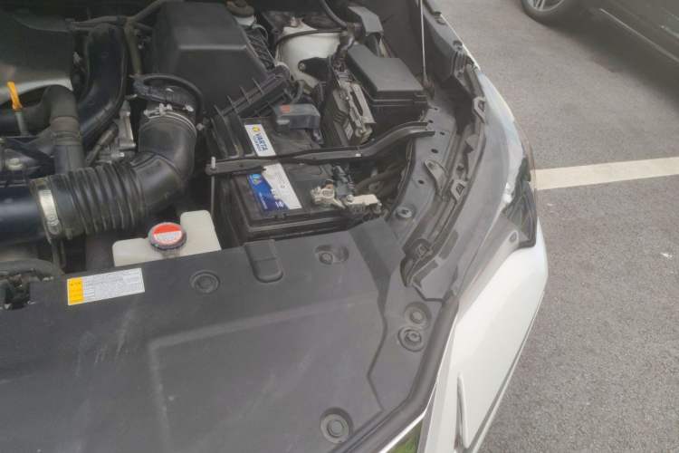 Used Lexus NX 2015 200T All-Wheel-Drive Fēngshàng Edition Engine Bay Left