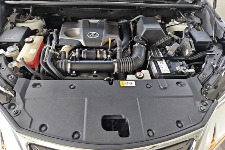 Used Lexus NX 2015 200T All-Wheel-Drive Fēngshàng Edition Engine Bay