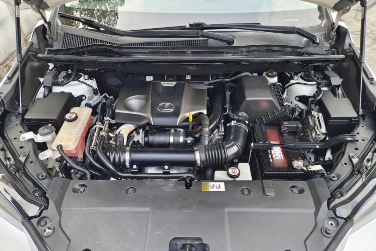 Used Lexus NX 2015 200T All-Wheel-Drive Fēngshàng Edition Engine Bay